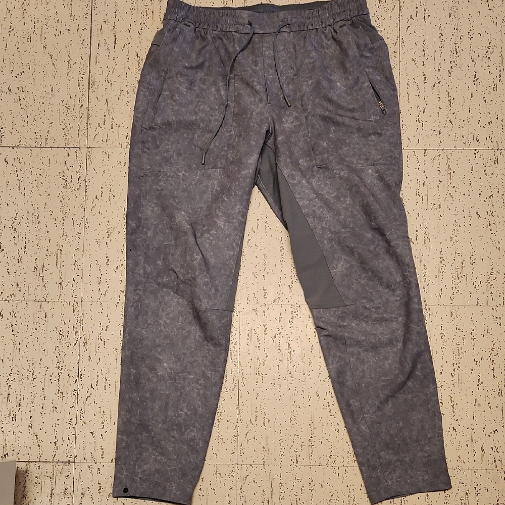 Lululemon Athletica Grey Activewear Jogger Pants